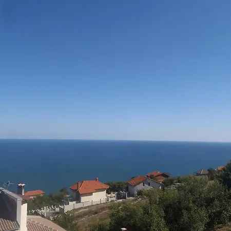 Villa Momchil Villas