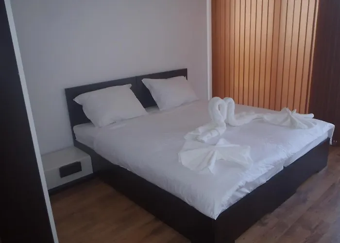 Momchil Villas וילה בלצ'יק